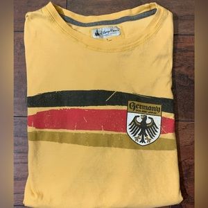 Disney Parks Epcot World Germany T-Shirt Men’s Large